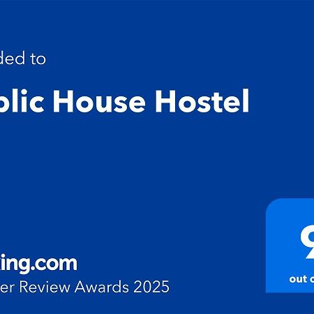 Public House Hostel 막탄 외부 사진